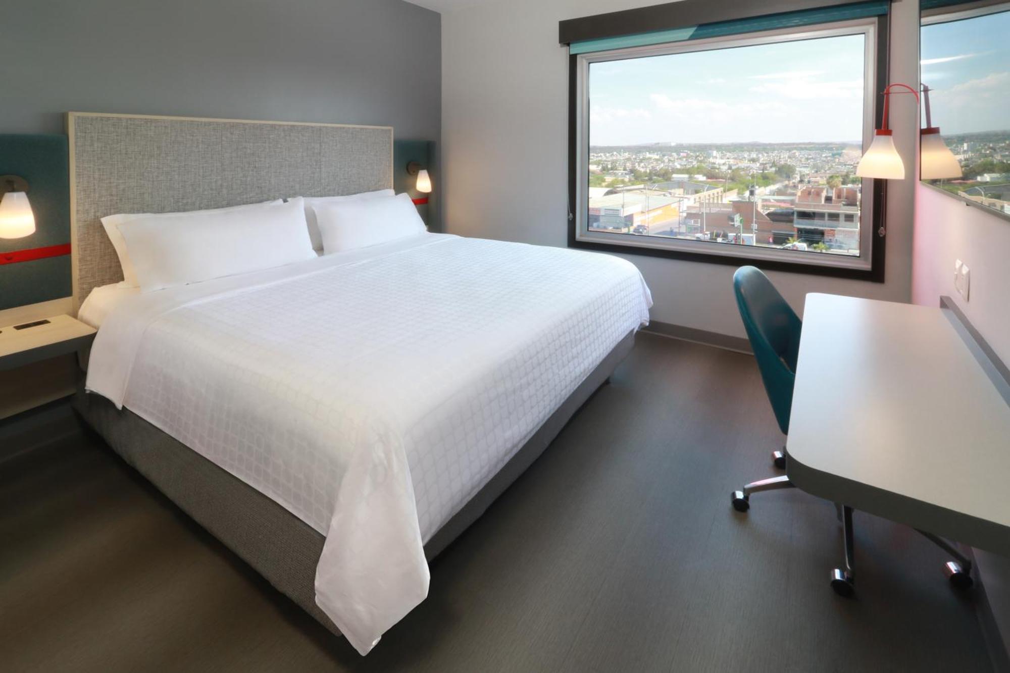 Avid Hotels - Tijuana - Otay, An Ihg Hotel Экстерьер фото